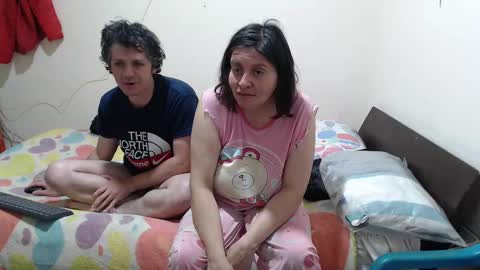 jade y noah online show from October 21, 3:59 pm