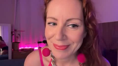 Jade Slade online show from July 3, 3:00 am