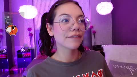 JADE online show from May 4, 8:59 pm