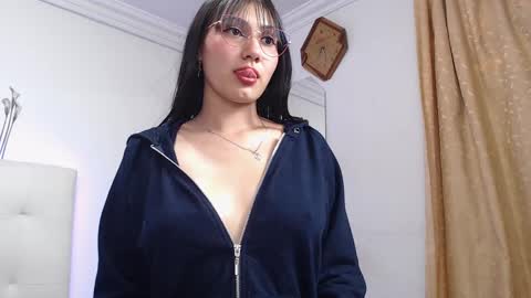 Jadeadamsxx online show from March 10, 6:56 pm