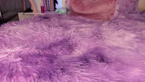 jadeestudios online show from September 23, 6:07 am