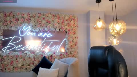 JADE EVANS online show from November 16, 11:23 am