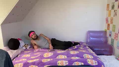 Jade online show from February 10, 8:00 pm