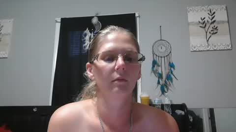 JadeLuv online show from June 24, 1:23 am