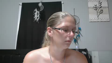 JadeLuv online show from July 22, 1:19 am
