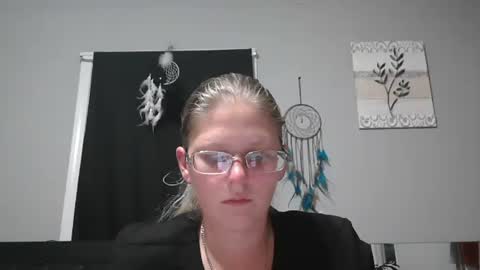 JadeLuv online show from November 4, 1:29 am