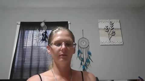 JadeLuv online show from June 17, 12:48 am