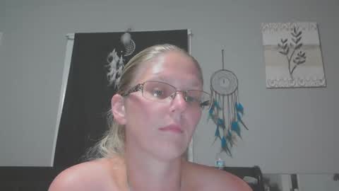 JadeLuv online show from June 5, 1:34 am