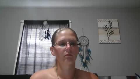 JadeLuv online show from August 1, 5:36 pm