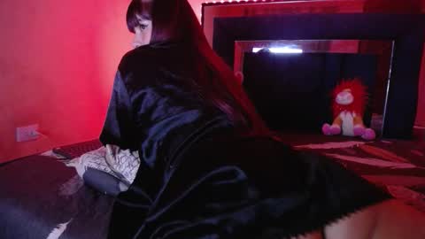 jade online show from March 8, 10:30 am