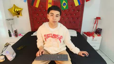 Jaden and Sofia  online show from July 9, 2:59 am