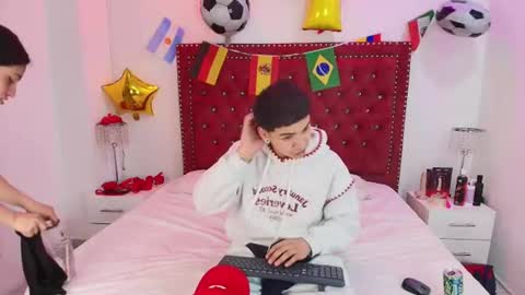 Jaden and Sofia  online show from July 8, 2:37 am