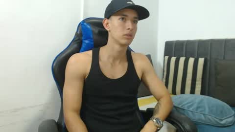 Hi guys im new 3 online show from June 13, 1:05 am