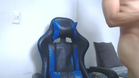 Hi guys im new 3 online show from February 17, 6:07 pm