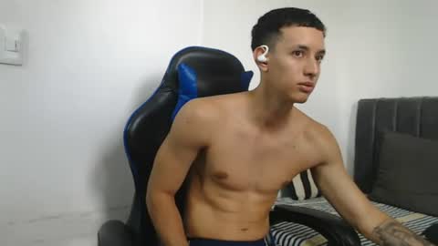 Hi guys im new 3 online show from July 8, 6:00 pm