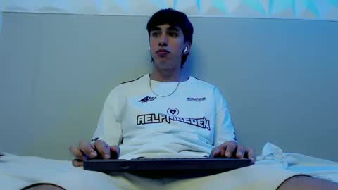 Snapshot of jake_tripp chatting on September 28, 5:27 am jake_tripp online show from September 28, 5:27 am