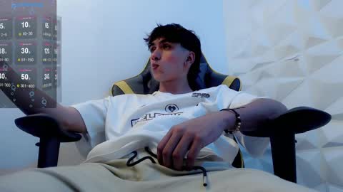 Snapshot of jake_tripp chatting on February 23, 9:55 am jake_tripp online show from February 23, 9:55 am