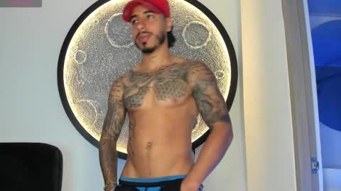 Santiago online show from November 16, 1:29 am