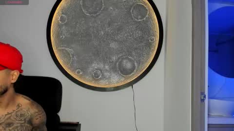 Santiago online show from November 8, 2:58 am