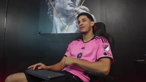 JakeMoxley online show from November 30, 9:33 pm