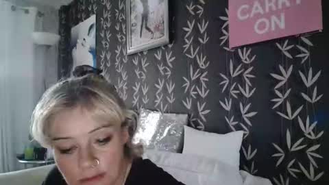 JAKKI LOUISE pornstar online show from June 2, 4:53 pm