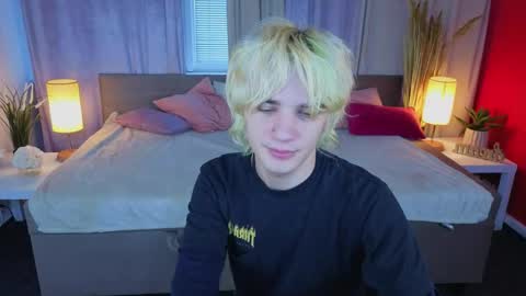 JameMiller online show from May 2, 7:03 am