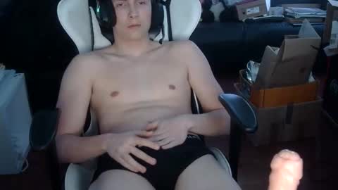 jamescoc111 online show from April 9, 9:31 pm