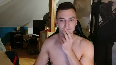 jamesss11158699 online show from December 5, 11:23 pm