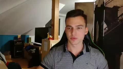 jamesss11158699 online show from December 1, 7:16 pm