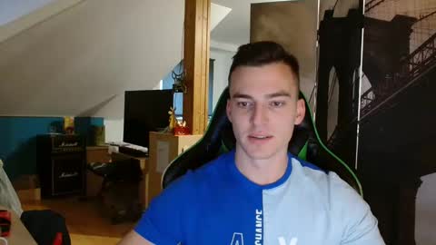 jamesss11158699 online show from December 7, 12:29 pm
