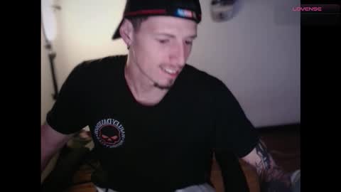 jamesss____ online show from December 5, 7:22 pm