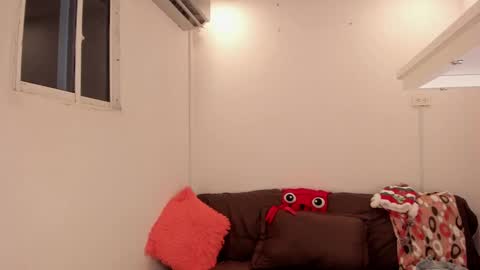 Snapshot of jane_monttgomery chatting on December 28, 11:37 pm Jane  M online show from December 28, 11:37 pm