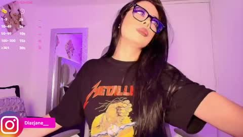 Jennifer online show from April 29, 7:08 pm