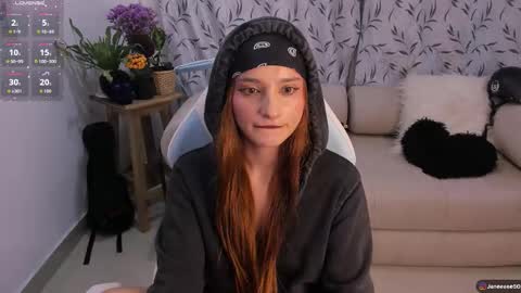 Snapshot of janee_lane chatting on October 18, 3:22 am Jane online show from October 18, 3:22 am
