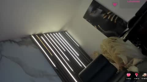 jannie_sexx online show from April 27, 1:52 pm