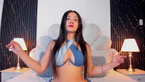 Jaslyn online show from April 28, 5:28 pm