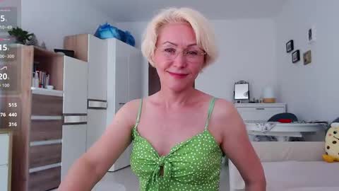 Jasmin room for people 40 online show from April 29, 1:16 pm