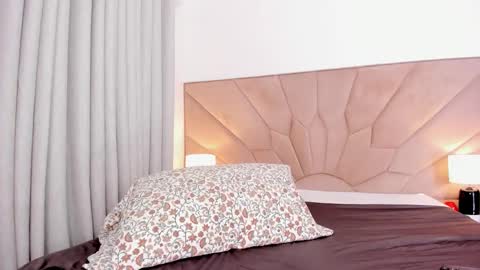 jasmin_melons online show from November 18, 7:33 am