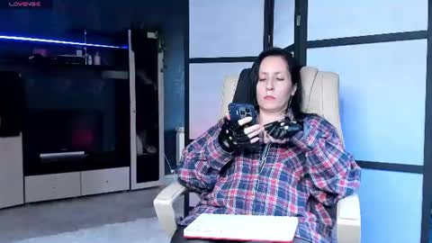 jasmin_milf online show from June 14, 2:19 pm