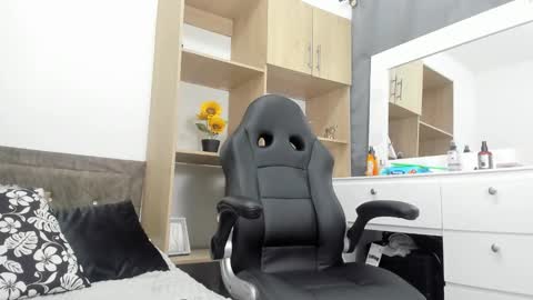 Jason online show from October 13, 7:38 pm