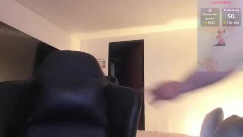 JBrooksXx online show from January 16, 12:36 pm