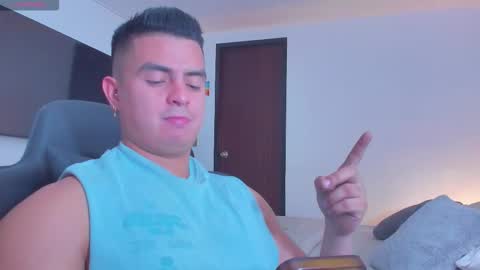 JBrooksXx online show from February 16, 6:39 pm