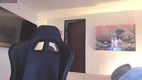 JBrooksXx online show from June 24, 1:18 pm