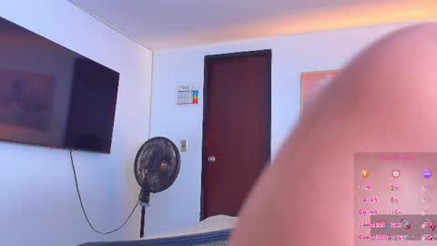 JBrooksXx online show from July 24, 11:07 am