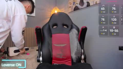 jasperjohnson online show from December 1, 4:32 am