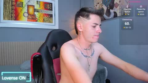 jasperjohnson online show from November 25, 3:05 am