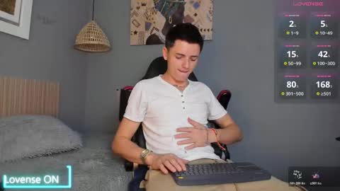 jasperjohnson online show from November 22, 3:27 am