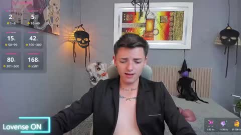 jasperjohnson online show from November 5, 3:19 am