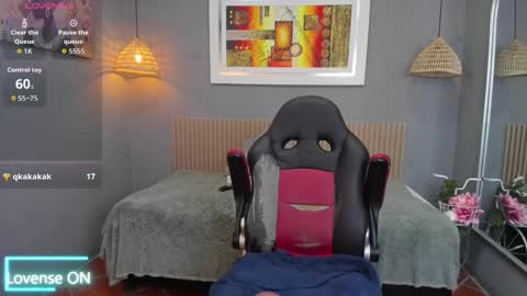 jasperjohnson online show from November 14, 5:09 am