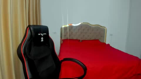  Javi  online show from August 6, 10:52 pm